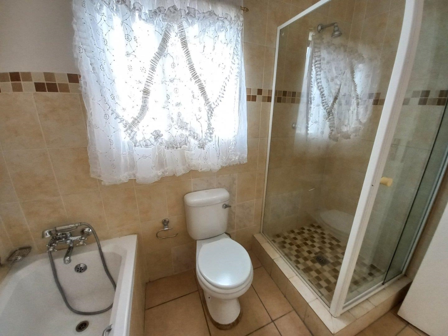 To Let 2 Bedroom Property for Rent in Die Bult North West